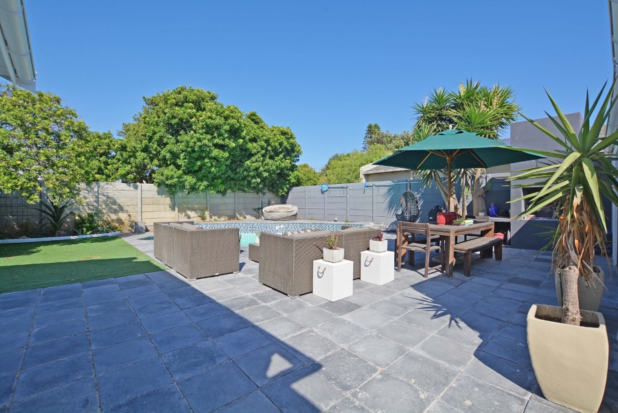 4 Bedroom Property for Sale in Blouberg Rise Western Cape